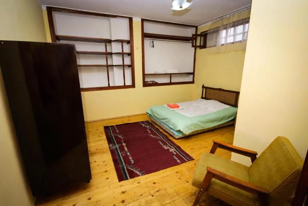 Тбилиси: House Near Vake Park In The Center Of Tbilisi