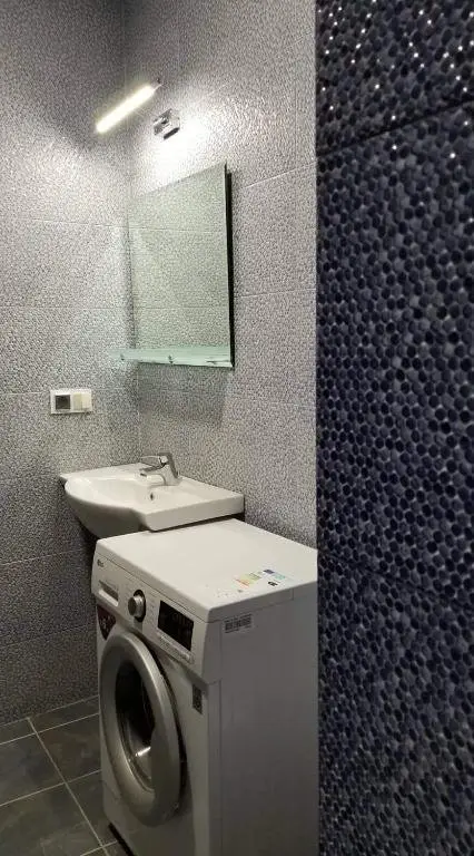 Тбилиси: Nice Apartment Near Park