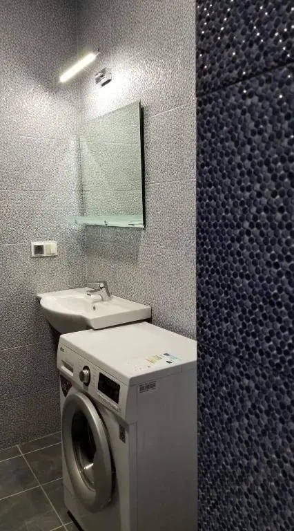 Тбилиси: Nice Apartment Near Park