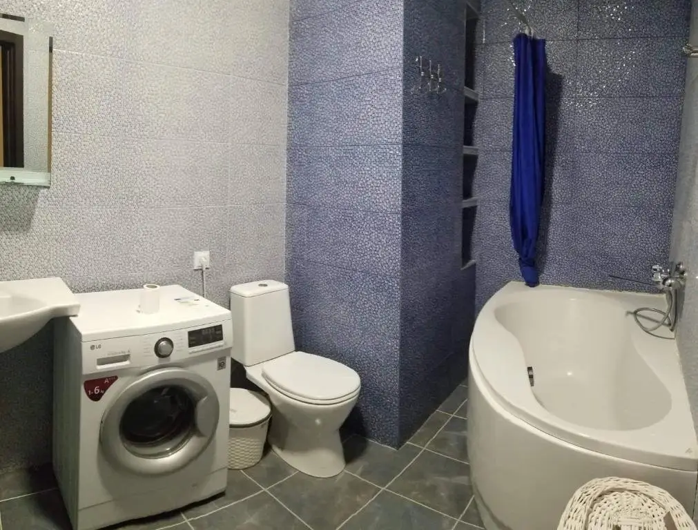 Тбилиси: Nice Apartment Near Park