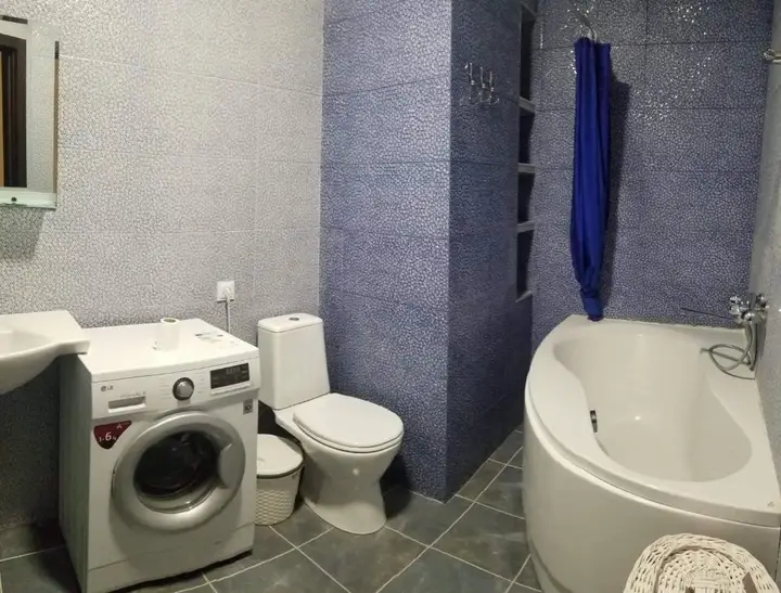 Тбилиси: Nice Apartment Near Park