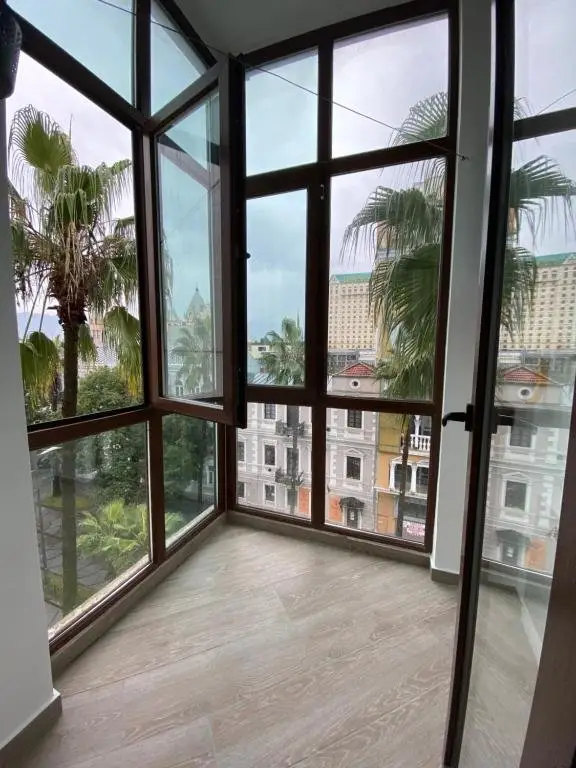 Батуми: Apartment 52 on Rustaveli Avenue 22
