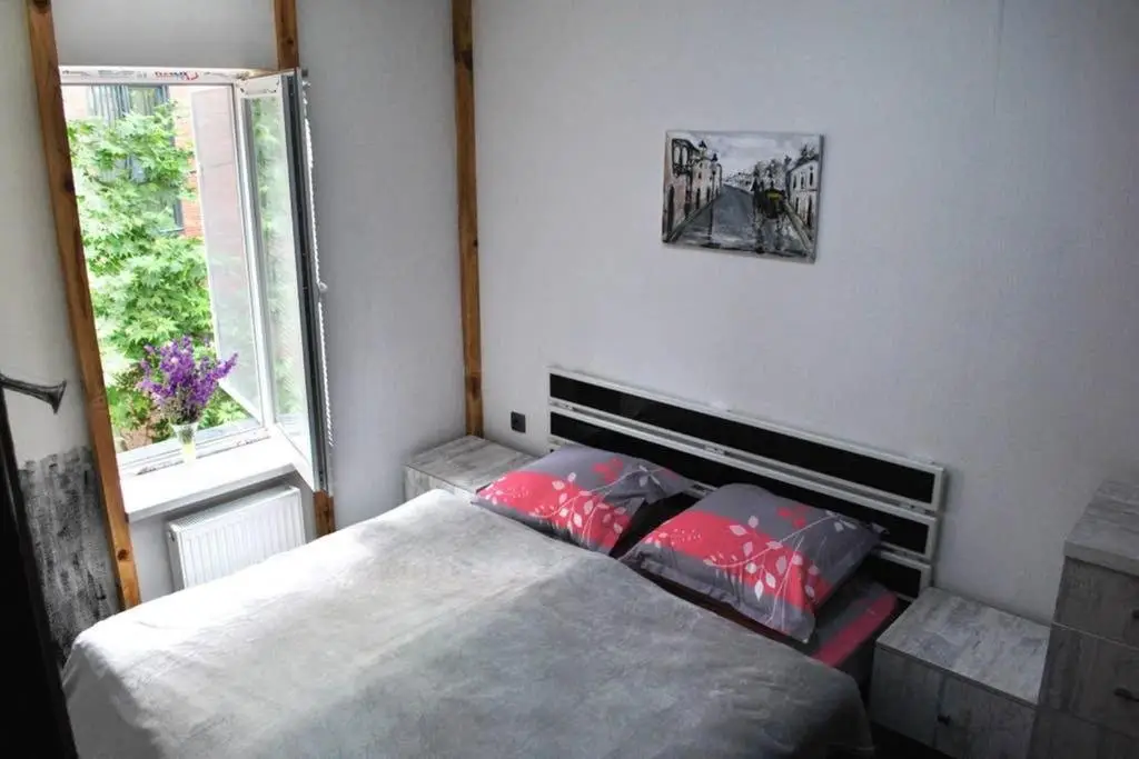Тбилиси: Lev Tolstoy Apartment N11