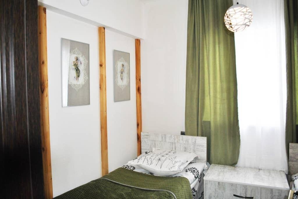 Тбилиси: Lev Tolstoy Apartment N11