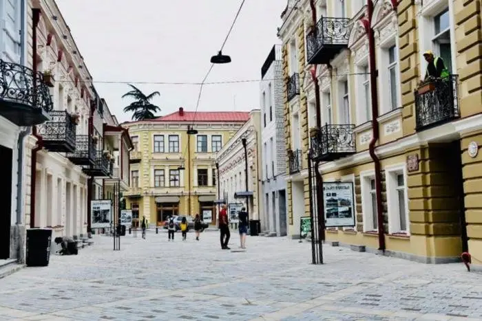 Тбилиси: Atoneli str 18