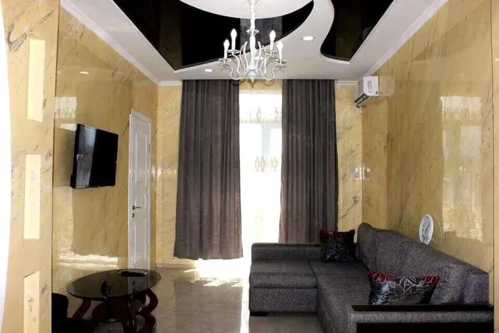 Батуми: Guest House 2