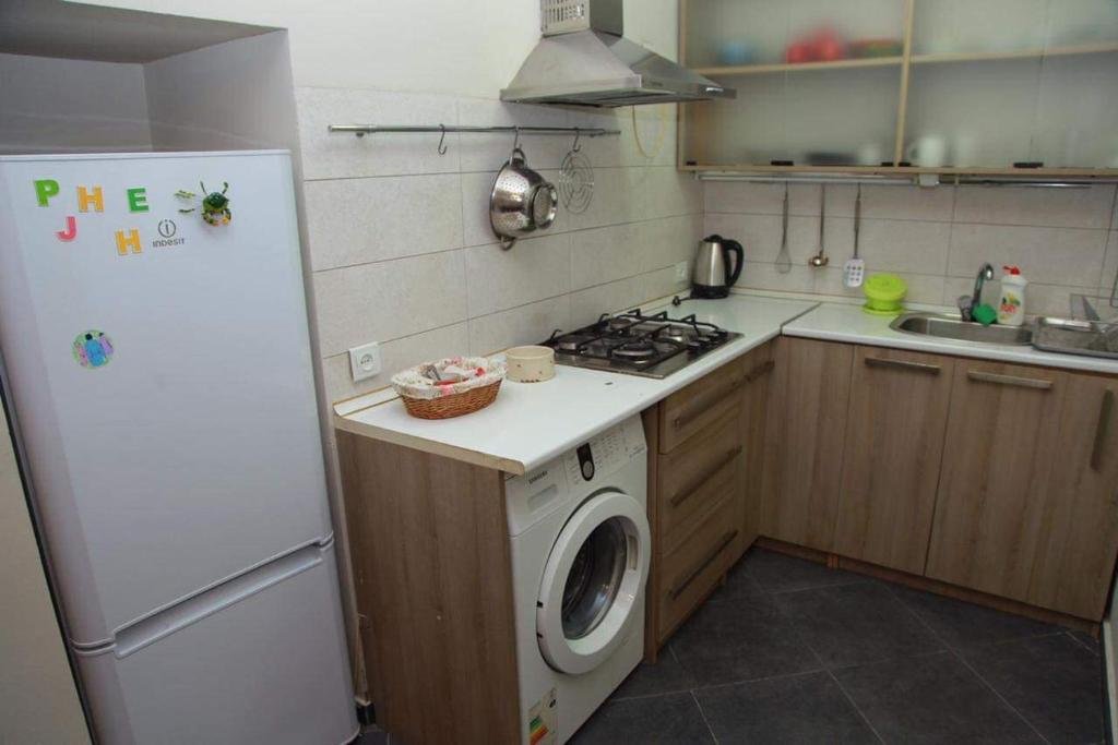 Тбилиси: Apartment Shanidze Str. 32