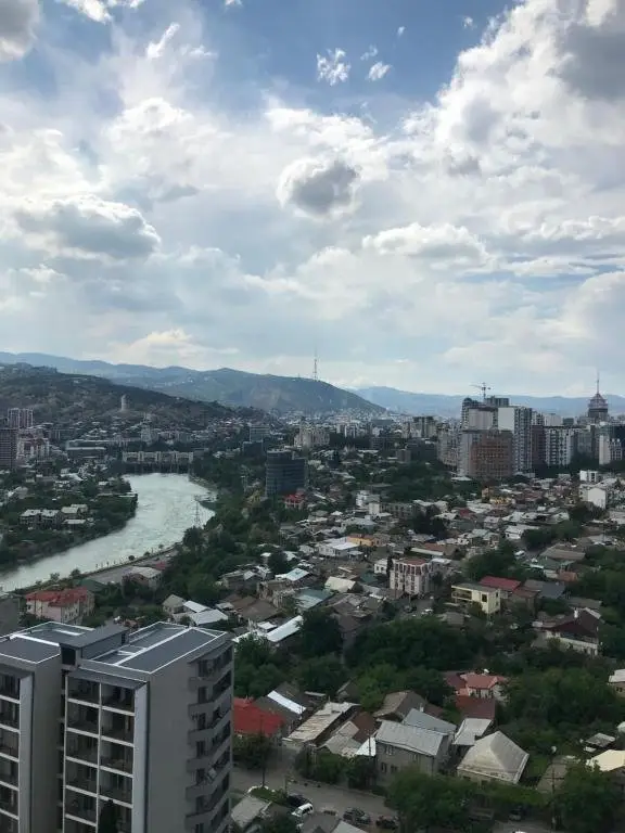 Тбилиси: Stylish Studio Apt W Cozy Balcony And Amazing Sunset View
