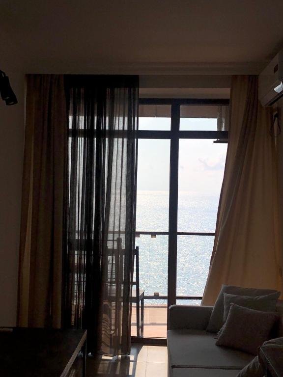 Батуми: Sea View 1Bdr Apartment In Gonio