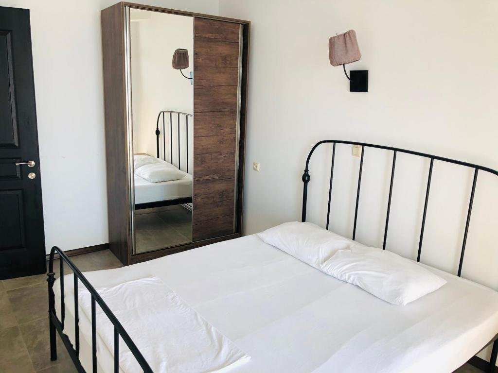Батуми: Sea View 1Bdr Apartment In Gonio