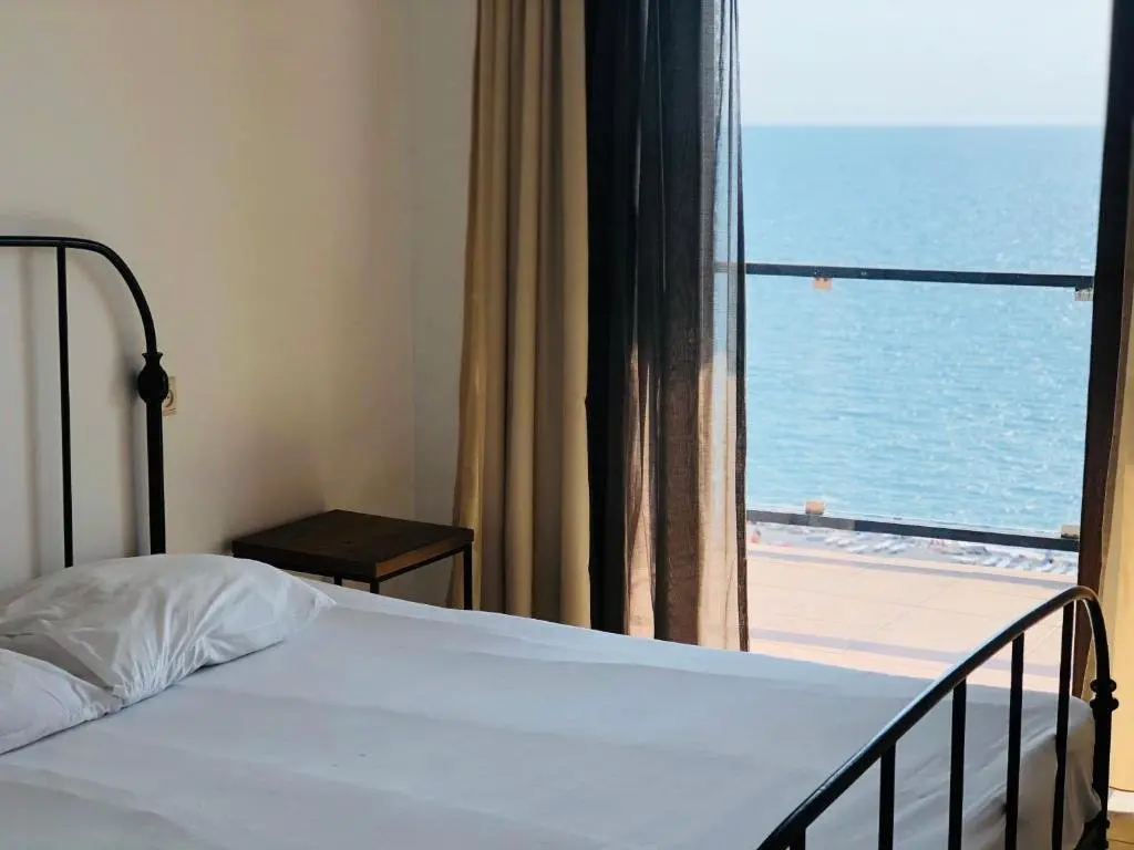 Батуми: Sea View 1Bdr Apartment In Gonio