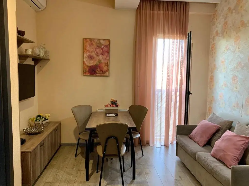 Тбилиси: Lech Kachinski Apartment 3