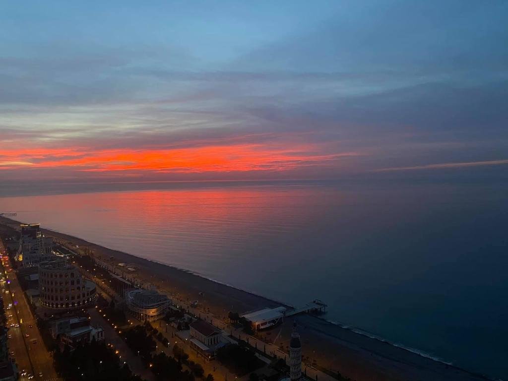 Батуми: Batumi OrbiCity 2067