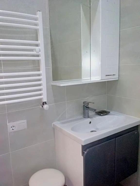 Тбилиси: Cozy and comfortable! 35, Zhiuli Shartava Street, Saburtalo,Tbilisi