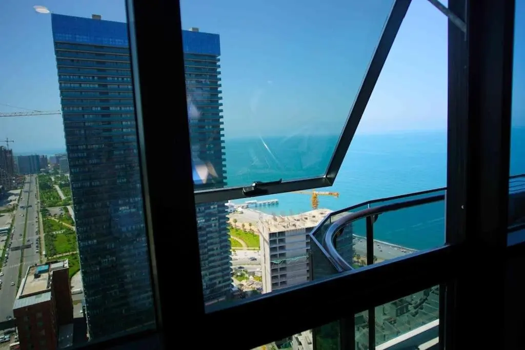 Батуми: Leo Group Apartment 27-05 Elegance Batumi