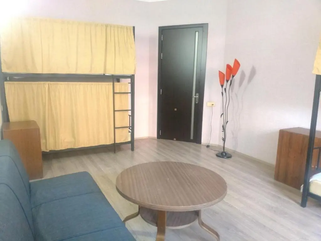 Тбилиси: Budget Hostel Lucky Five