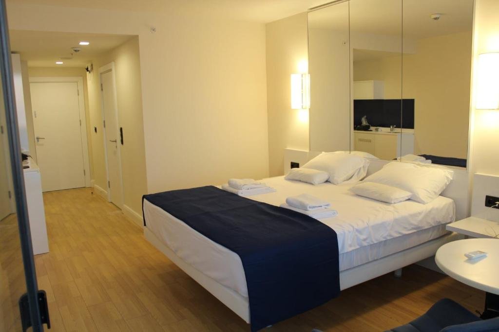 Батуми: Apartment Orbi City on the Black Sea Batumi