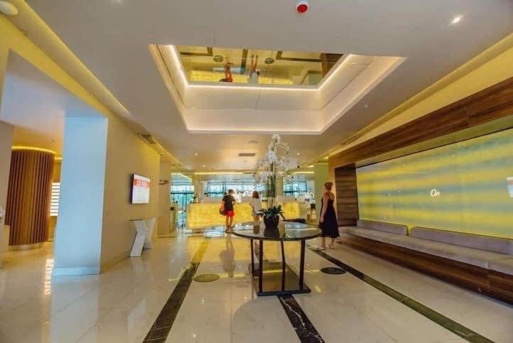 Батуми: Apartment Orbi City on the Black Sea Batumi