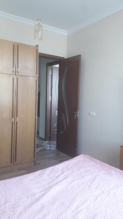 Тбилиси: Home,