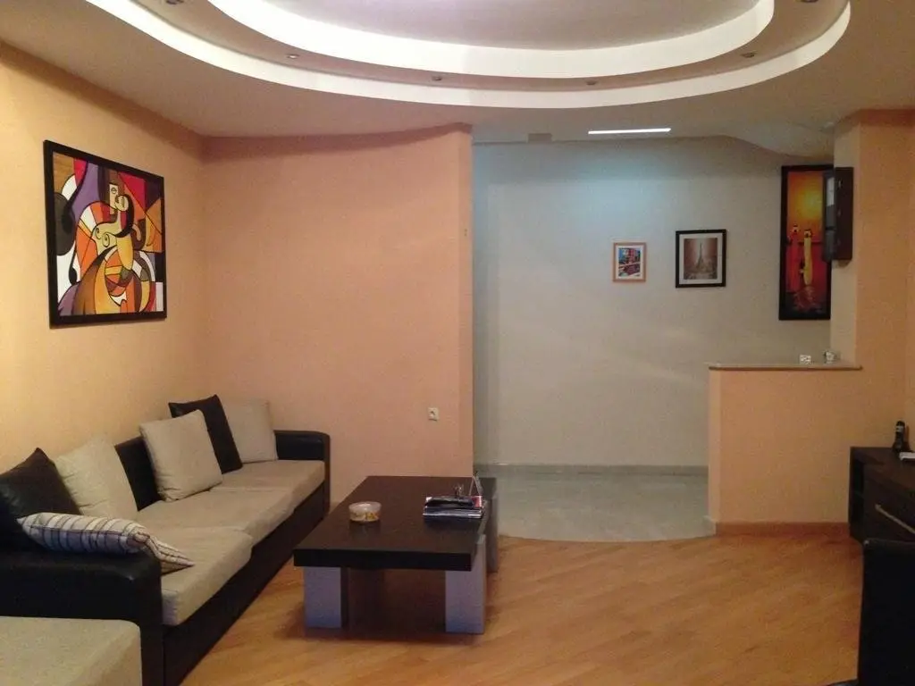 Тбилиси: Avenue Apartment