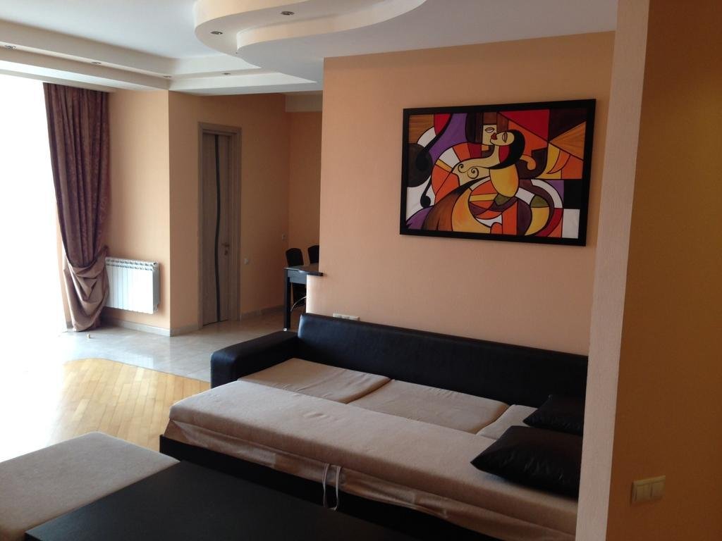 Тбилиси: Avenue Apartment