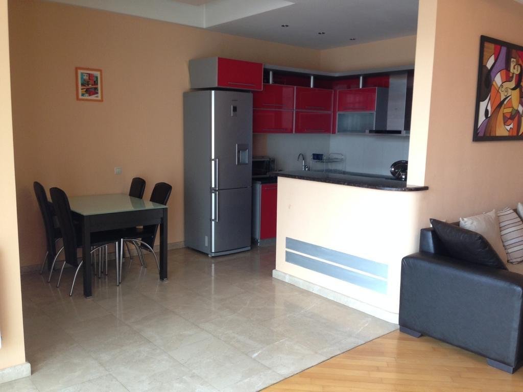 Тбилиси: Avenue Apartment