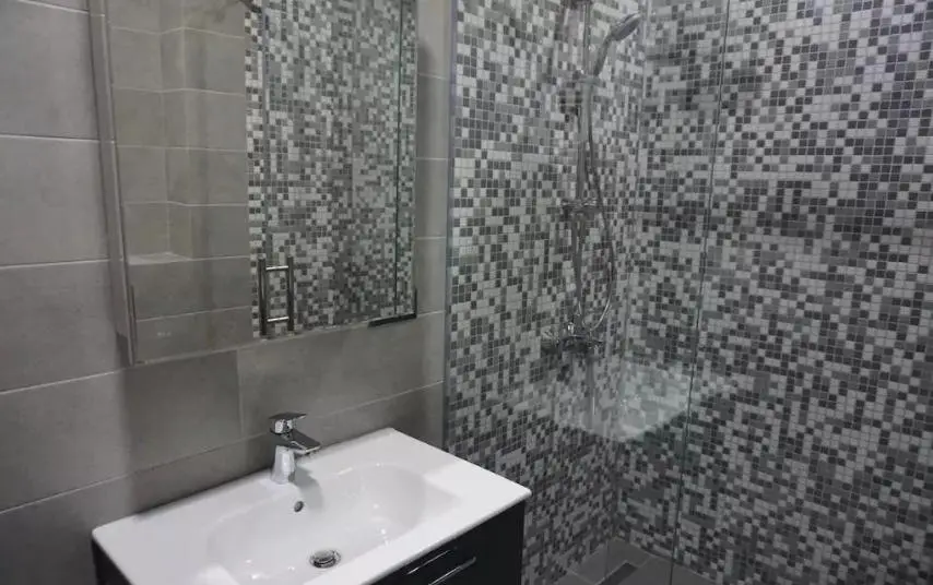Тбилиси: Tbilisi Apartments Pekini