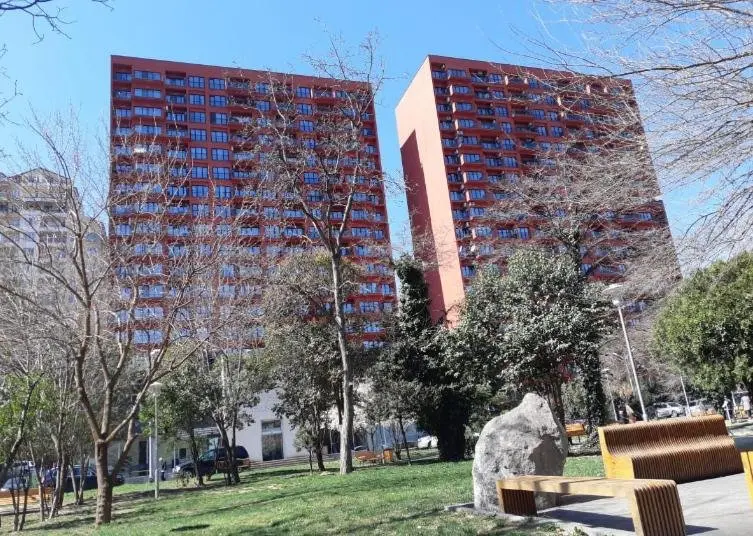 Тбилиси: Tbilisi Apartments Pekini