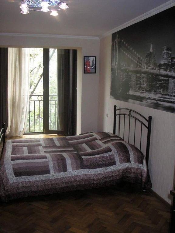 Тбилиси: Apartment On Tamarashvili Street 19A