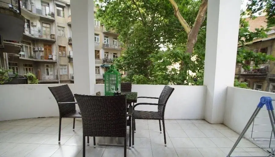 Тбилиси: Tbilisi city center apartment