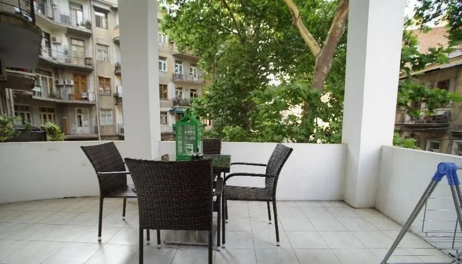 Тбилиси: Tbilisi city center apartment