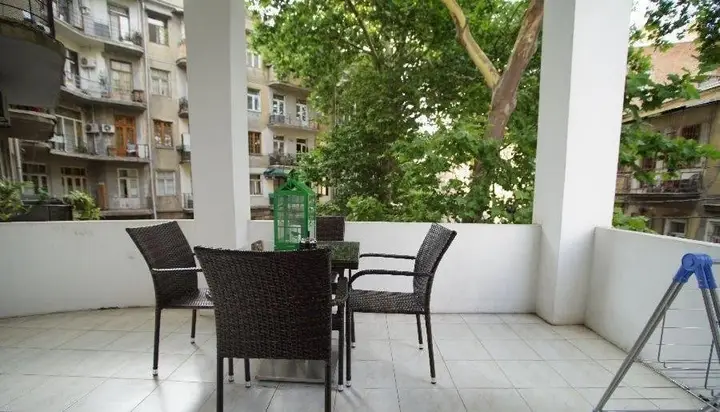 Тбилиси: Tbilisi city center apartment