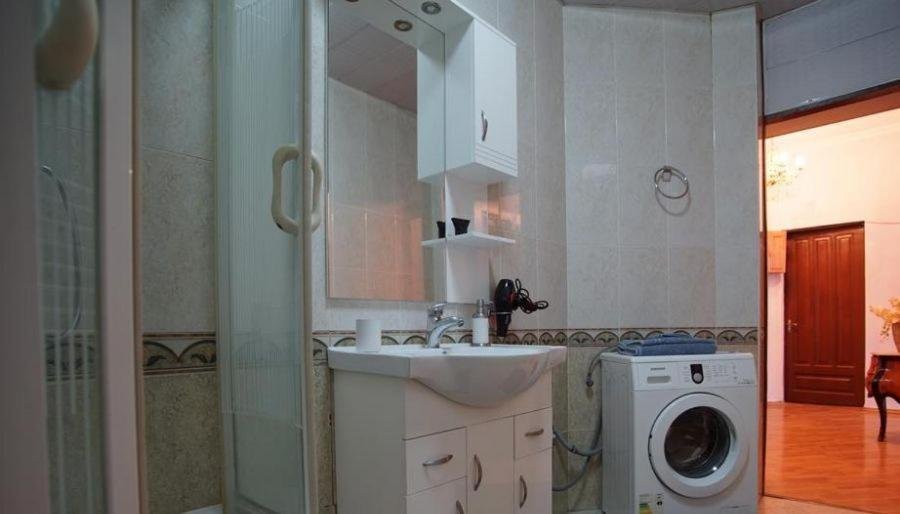 Тбилиси: Tbilisi city center apartment