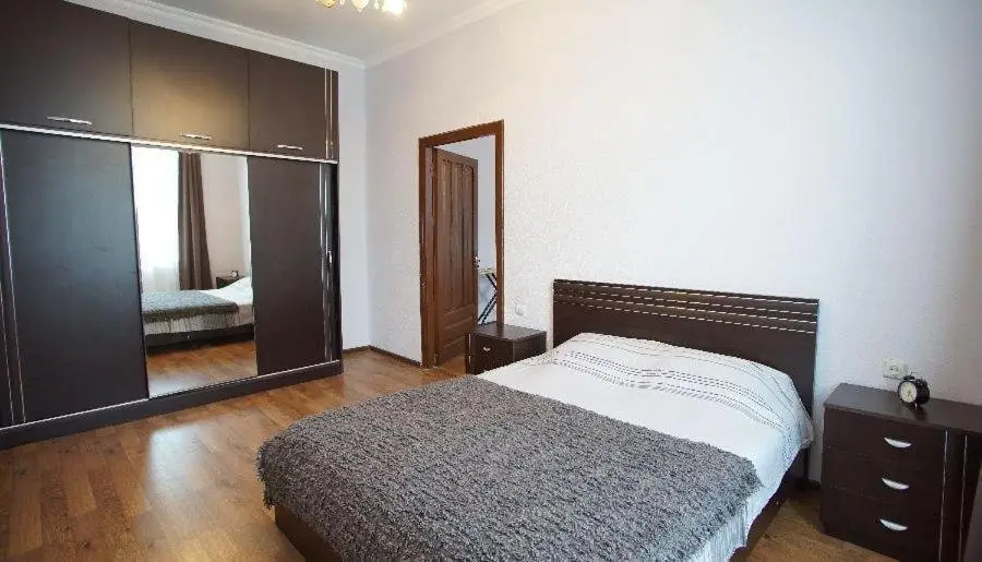 Тбилиси: Tbilisi city center apartment