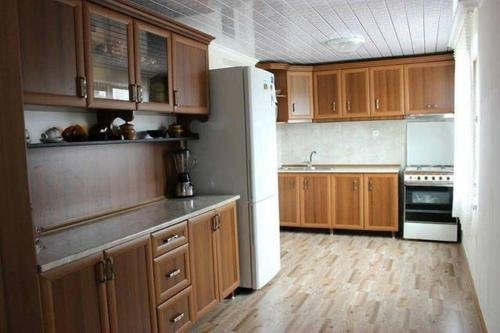 Кобулети: Nazi's Guest House