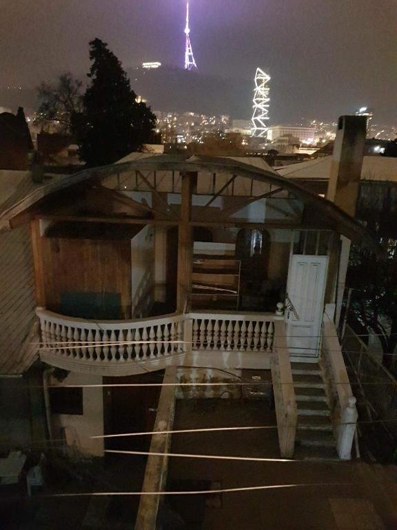 Тбилиси: Giorgi's Guest House in Italian Yard
