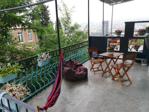 Тбилиси: Old Garden