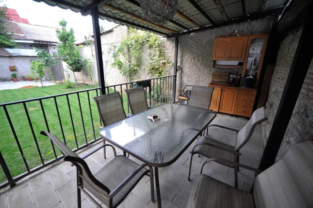 Тбилиси: Old Tbilisi Garden Apartment