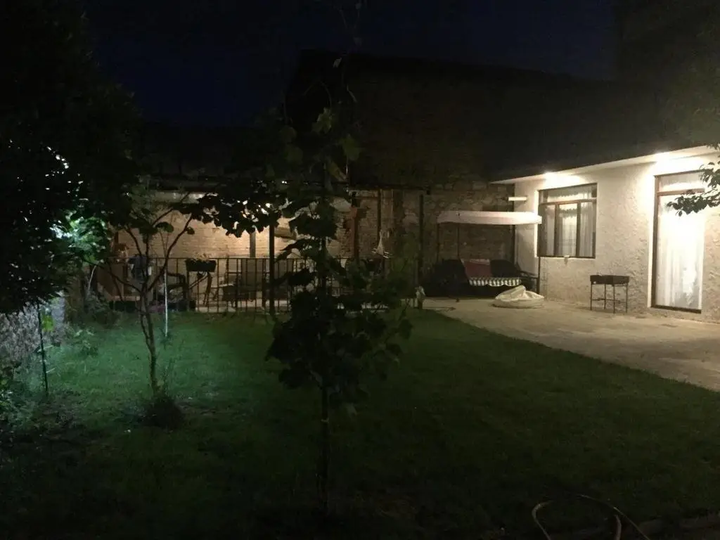 Тбилиси: Old Tbilisi Garden Apartment