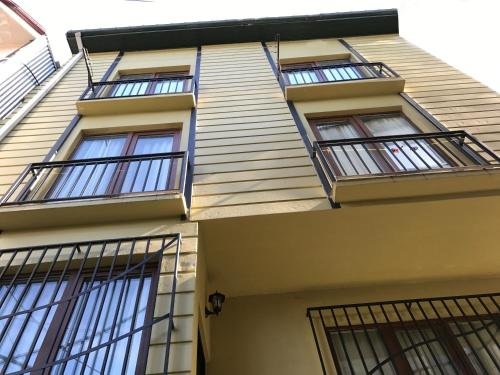 Батуми: Nina's Guest House