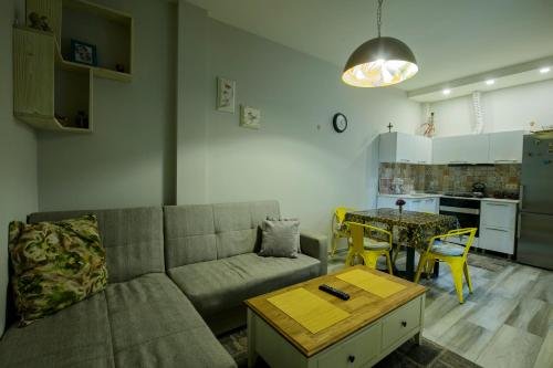 Батуми: Nina's Guest House