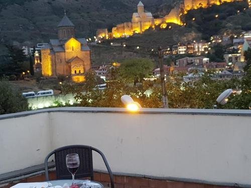Тбилиси: PANORAMA on wine rize