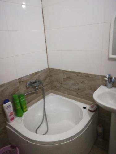 Тбилиси: Nini Apartment