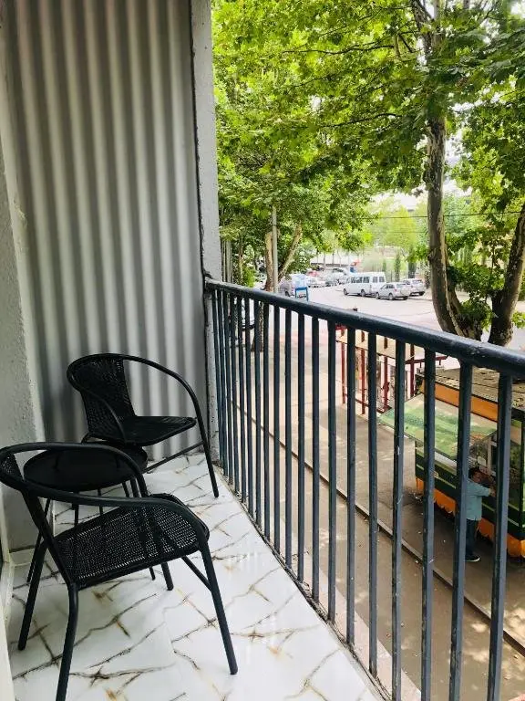 Тбилиси: Irina's apartment near st. Nicolas church