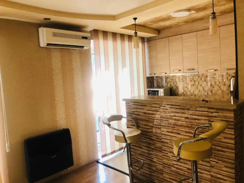 Тбилиси: Irina's apartment near st. Nicolas church