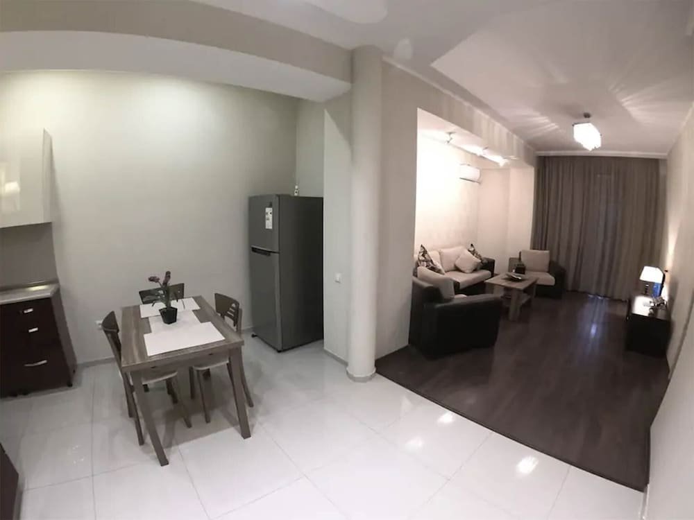 Тбилиси: Perfect Apartment to stay at in Tbilisi for either business or Pleasure