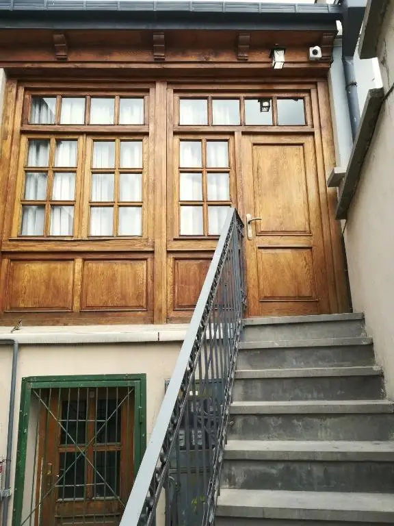 Тбилиси: OC Apartments Metekhi