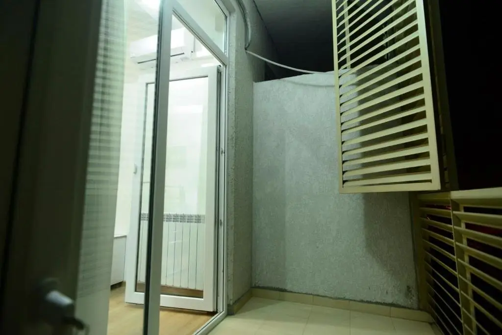 Тбилиси: Metekhi Apartments