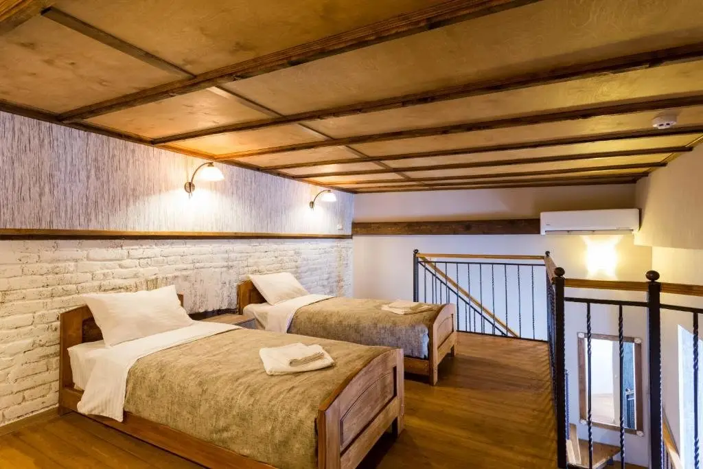 Тбилиси: SamBuk Hotel