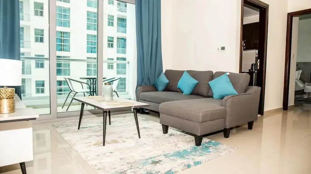 Дубай: Spacious Apartment in Marina Dubai
